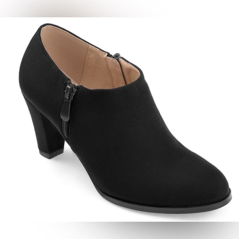 Journee Sanzi Women's Ankle Boots size 8 WD